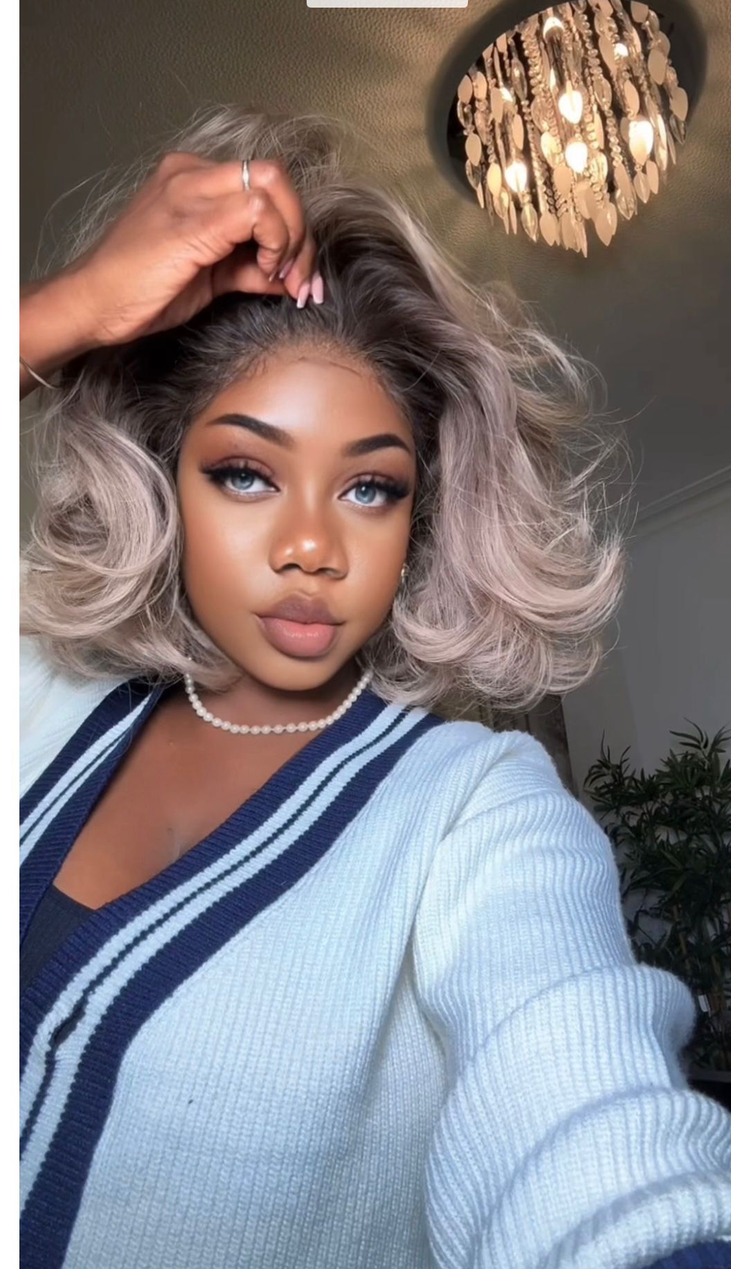 Dark ash blonde bob . 10 inches. 13*4 frontal - Image 3
