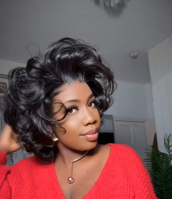 Bella bob . 8 inches .13*4 frontal